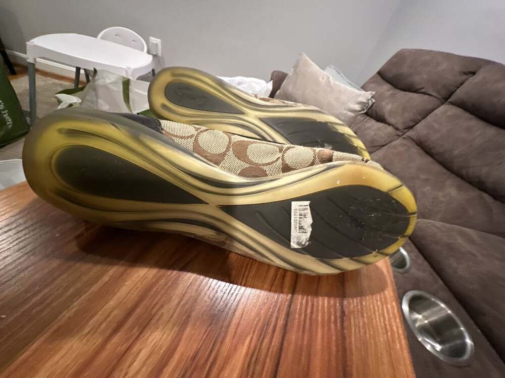 Coach Signature C Brown Patent Leather Cap Toe Ballet Flats Size 9B - Picture 4 of 7